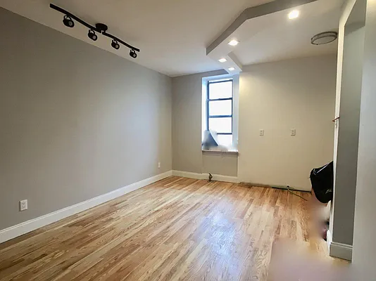 Rented by Bohemia Realty Group | media 4