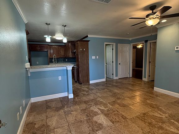 4th image of 3816 Schwartz Ave #A
