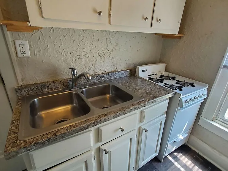 6901-6913 W. Mitchell Street - 14 Unit — Photo 7