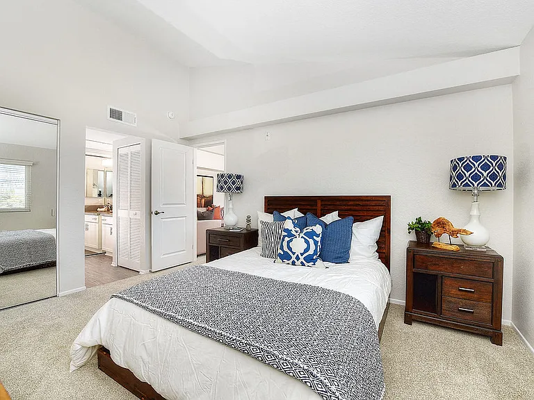 1 Bedroom-Plan B Bedroom Includes 2 Closets & Washer/Dryer
