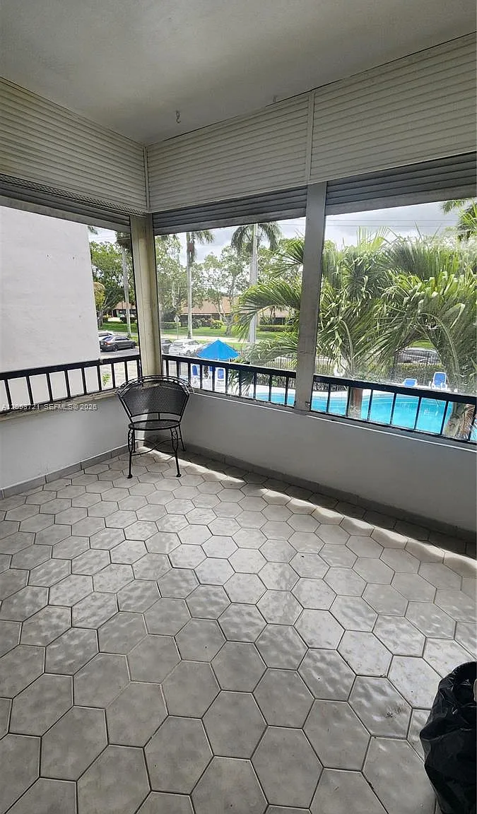 Spring Creek Condo Apartm — Photo 3