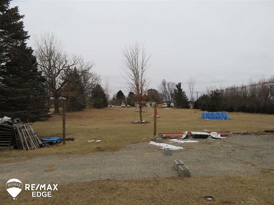 2nd image of 2687 Harrington Rd