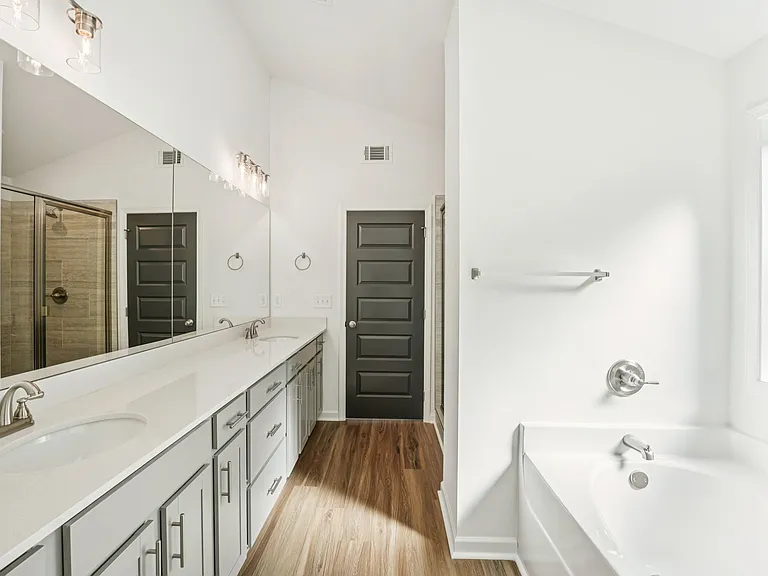 Quinn Residences at Dorchester Place — Photo 118