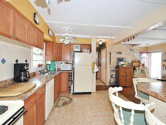 4th image of 175 W 21st St