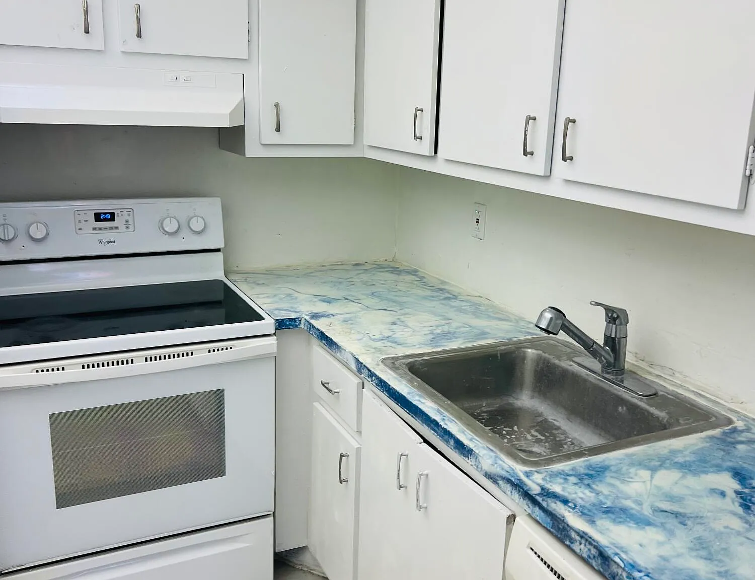 2 bed, 2.0 bath, 847 sqft, $1,900 — Photo 4