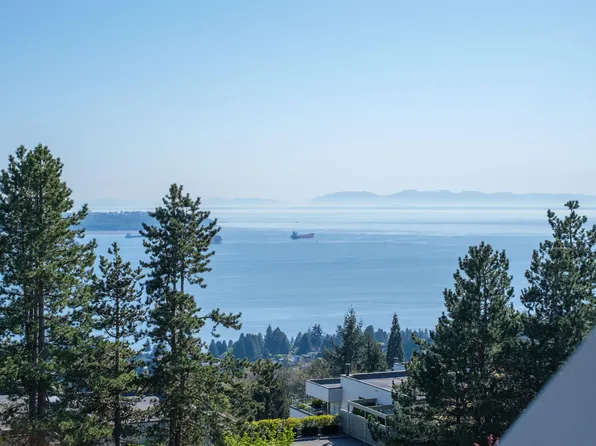 2236 Folkestone Way #35, West Vancouver, BC V7S 2X7