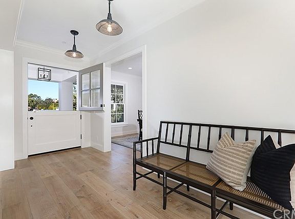 2nd image of 418 Redlands Ave