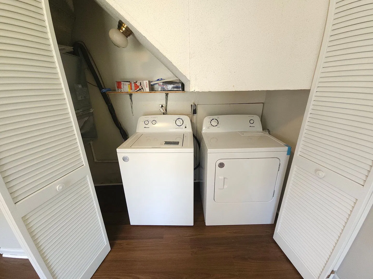 Walk to APSU! First month free-13th month lease. Washer/dryer included — Photo 4