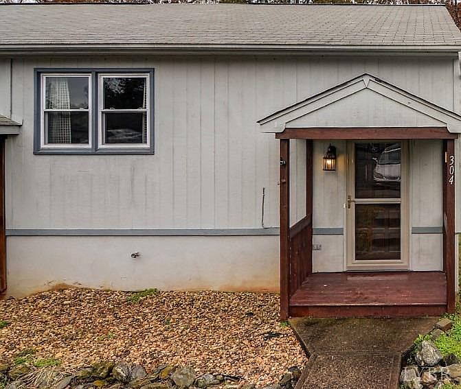 1st image of 304 Millwheel Ct