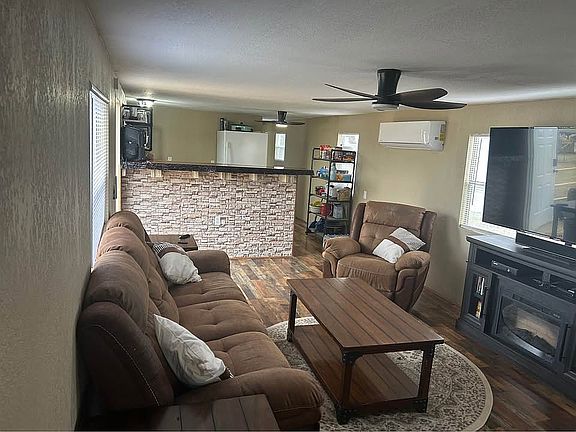 5th image of 620 E Clark St Lot 1