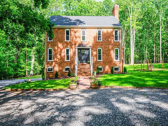 5th image of 134 Woodmont Ln