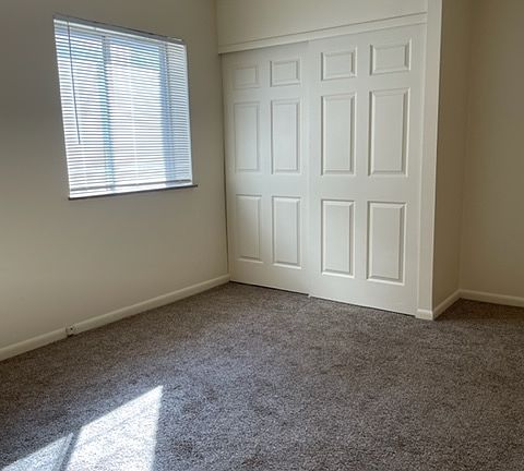 4th image of 444 S Ashland Ave #B-12
