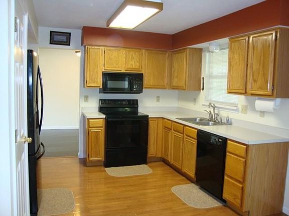 5th image of 1804 Beckenbauer Ln