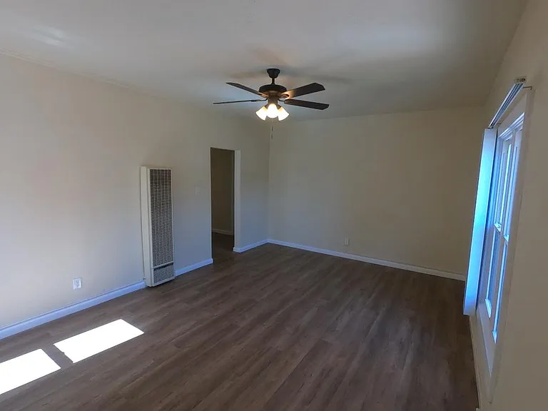 140 Carr Dr #7 — Photo 9