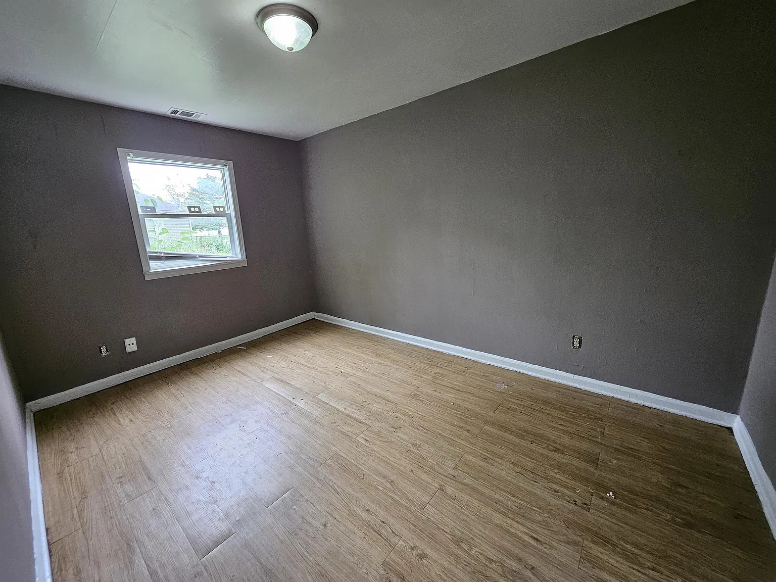 6178 Commodore Drive - 6178 — Photo 4