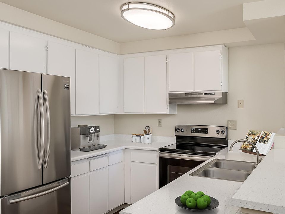 Greenbrier Apartments 574 Moss St Chula Vista CA Zillow