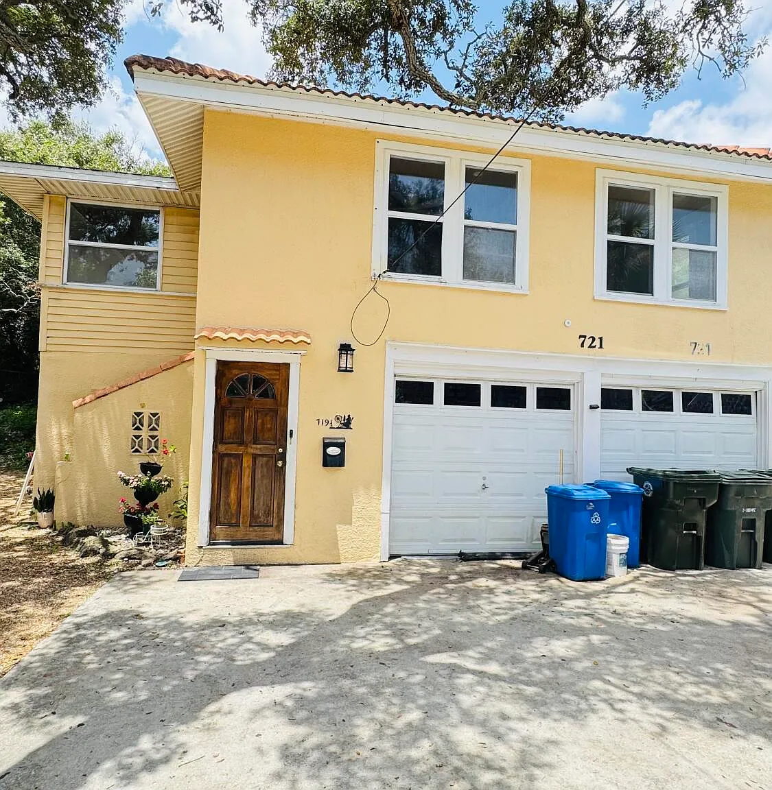 2 bed, 1.0 bath, 640 sqft, $1,275 — Photo 2