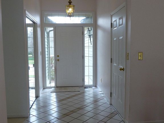 5th image of 494 Liberty Pointe Dr