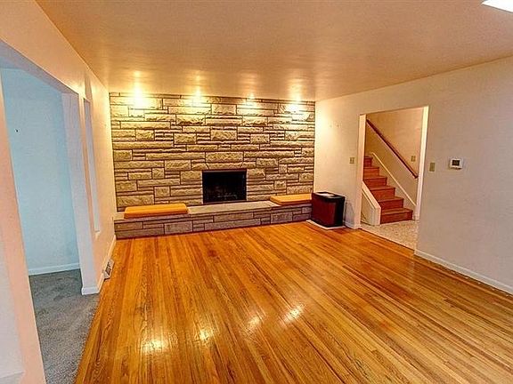 4th image of 602 Omar Cir