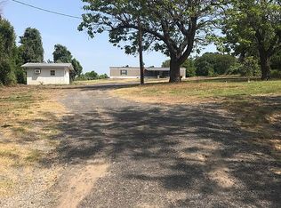1457 Broadway St, Jewett, TX 75846