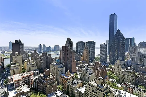 Rented by Keller Williams NYC | media 15