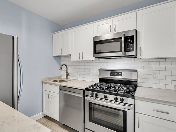 3rd image of 65 E India Row APT 23A