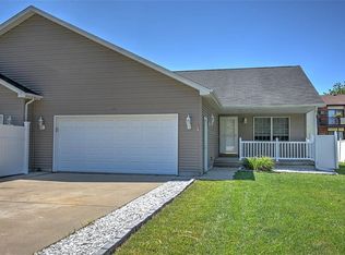 2842 Grove Ct, Decatur, IL 62521