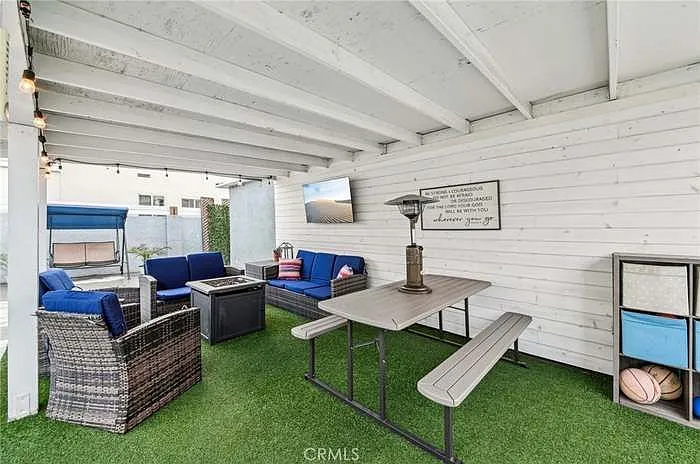 835 N Pine St — Photo 26