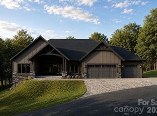 723 Ascension Vly #27, Horse Shoe, NC 28742