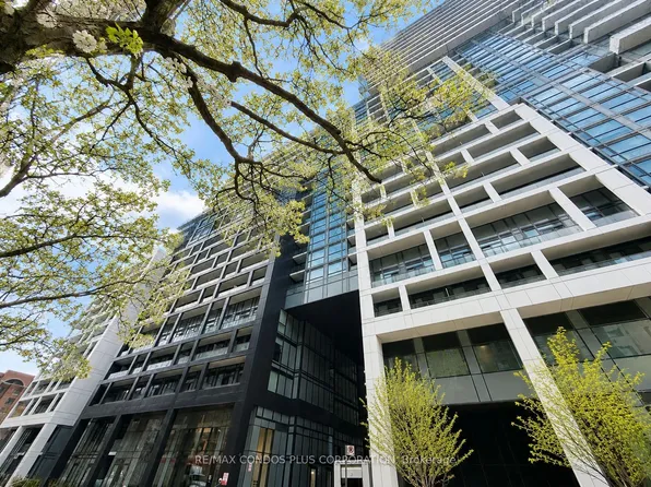 60 Princess St #1113, Toronto, ON M5A 2C7
