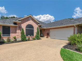 3215 Sunflower Trl, College Station, TX 77845