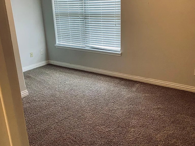 1344 N Vintage Ave — Photo 25