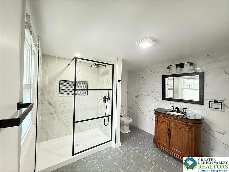 735 Main St #2 — Photo 10