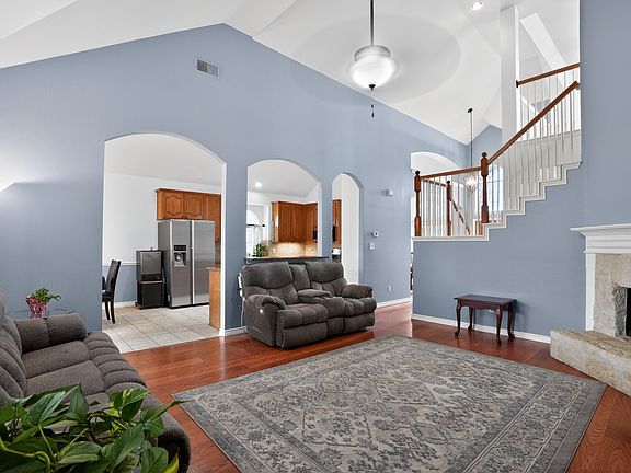 2nd image of 5801 Starboardway Dr