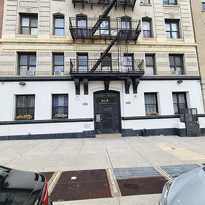 Rented by Corcoran | media 19