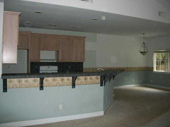 3rd image of 31477 Woodridge Dr