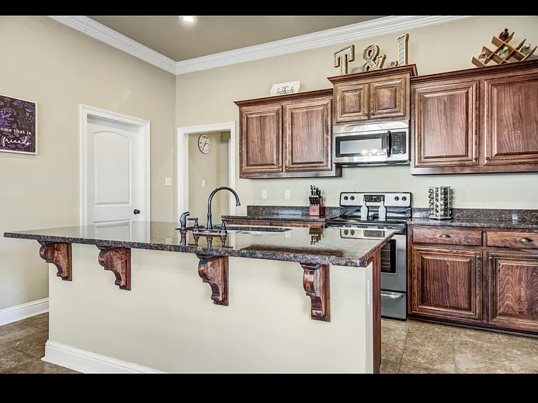 106 Shady Ridge Ln — Photo 1
