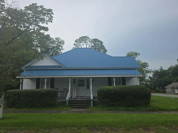 5423 3rd Ave, Eastman, GA 31023