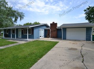 2315 Birchwood Ln, Joliet, IL 60435