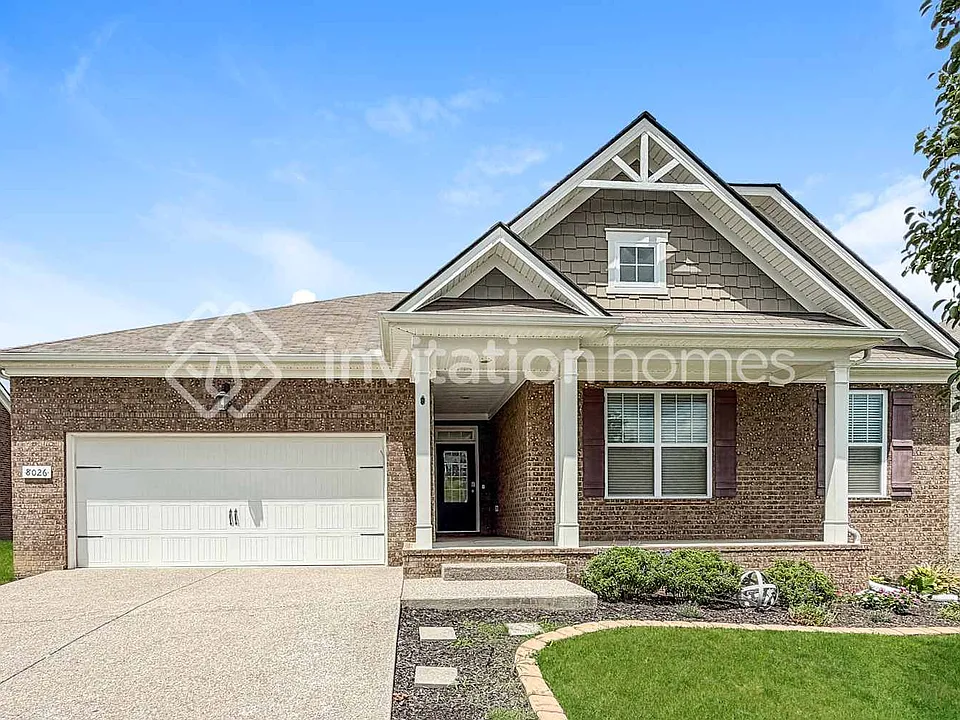 8026 Forest Hills Dr