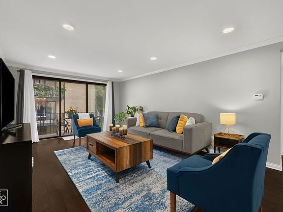 3rd image of 2049 N Harlem Ave APT 2W