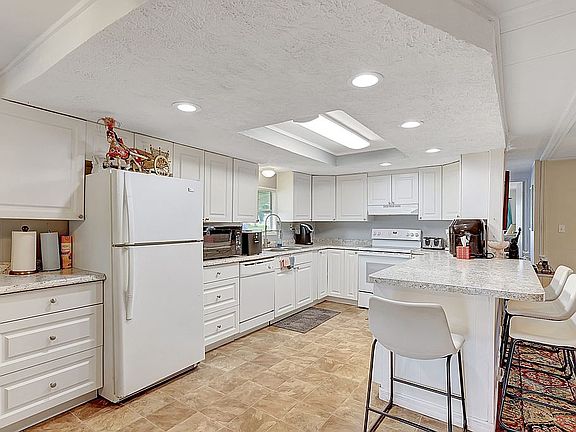 2nd image of 55 W Caribbean