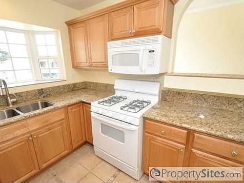 3rd image of 3578 Plumbago Ln