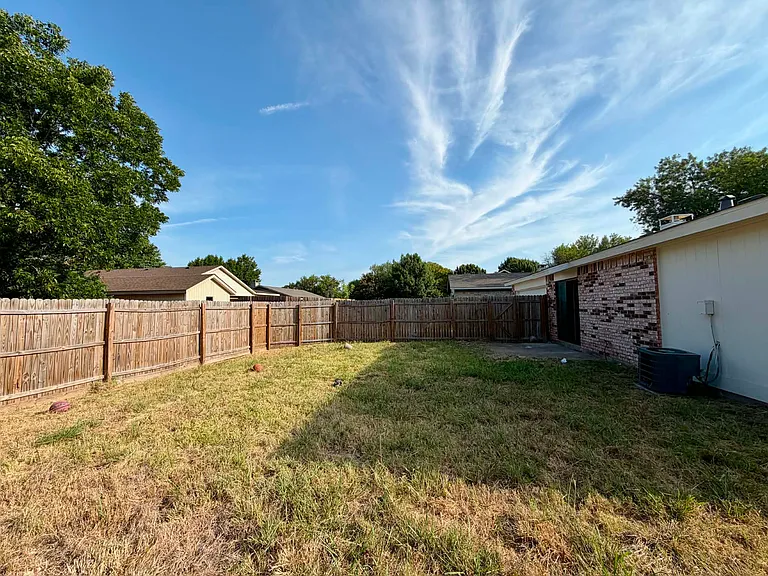 18907 Platte River Way — Photo 15