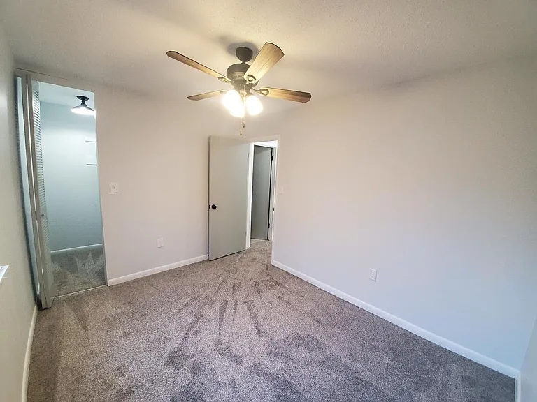 25 Martin St #19 — Photo 7