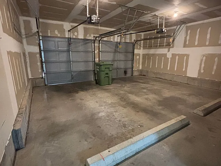 300 Dover Dr — Photo 13