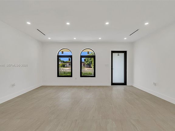 5th image of 6235 SW 24th St