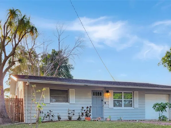 5973 McKee Lake Dr N, Saint Petersburg, FL 33709