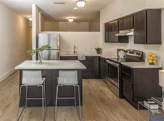 5th image of 300 Columbus Ave APT 3I