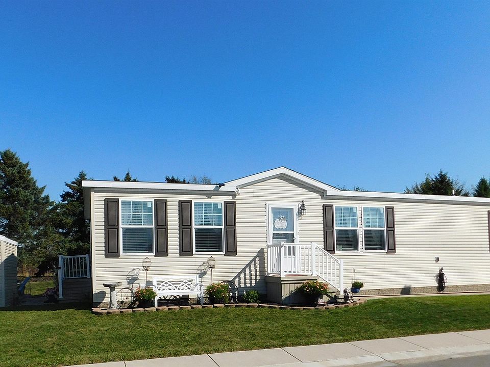 1st image of 57574 Sawyer Ct